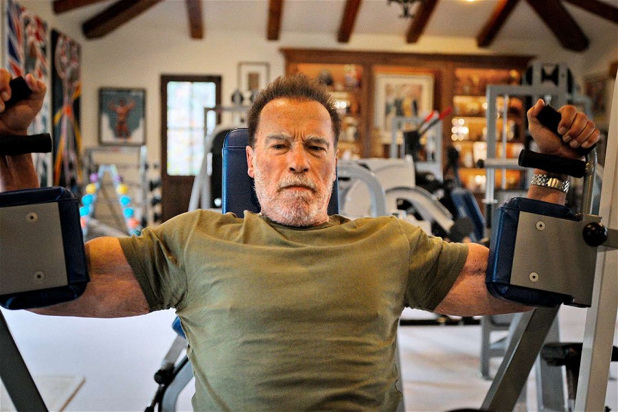 Arnold Schwarzenegger at the gym