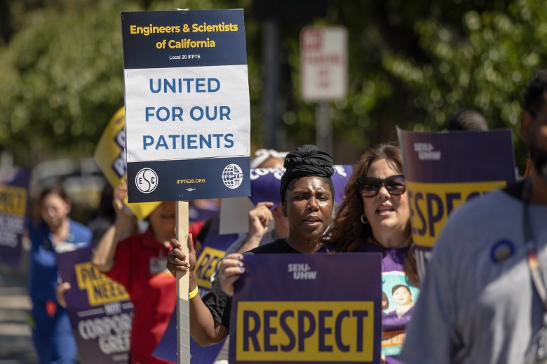 Kaiser Permanente health care workers strike outside a Kaiser facility in Sacramento on July 25, 2023. Workers are on the picket lines to protest patient care crisis and unsafe staffing at Kaiser hospitals. Photo by Rahul Lal for CalMatters